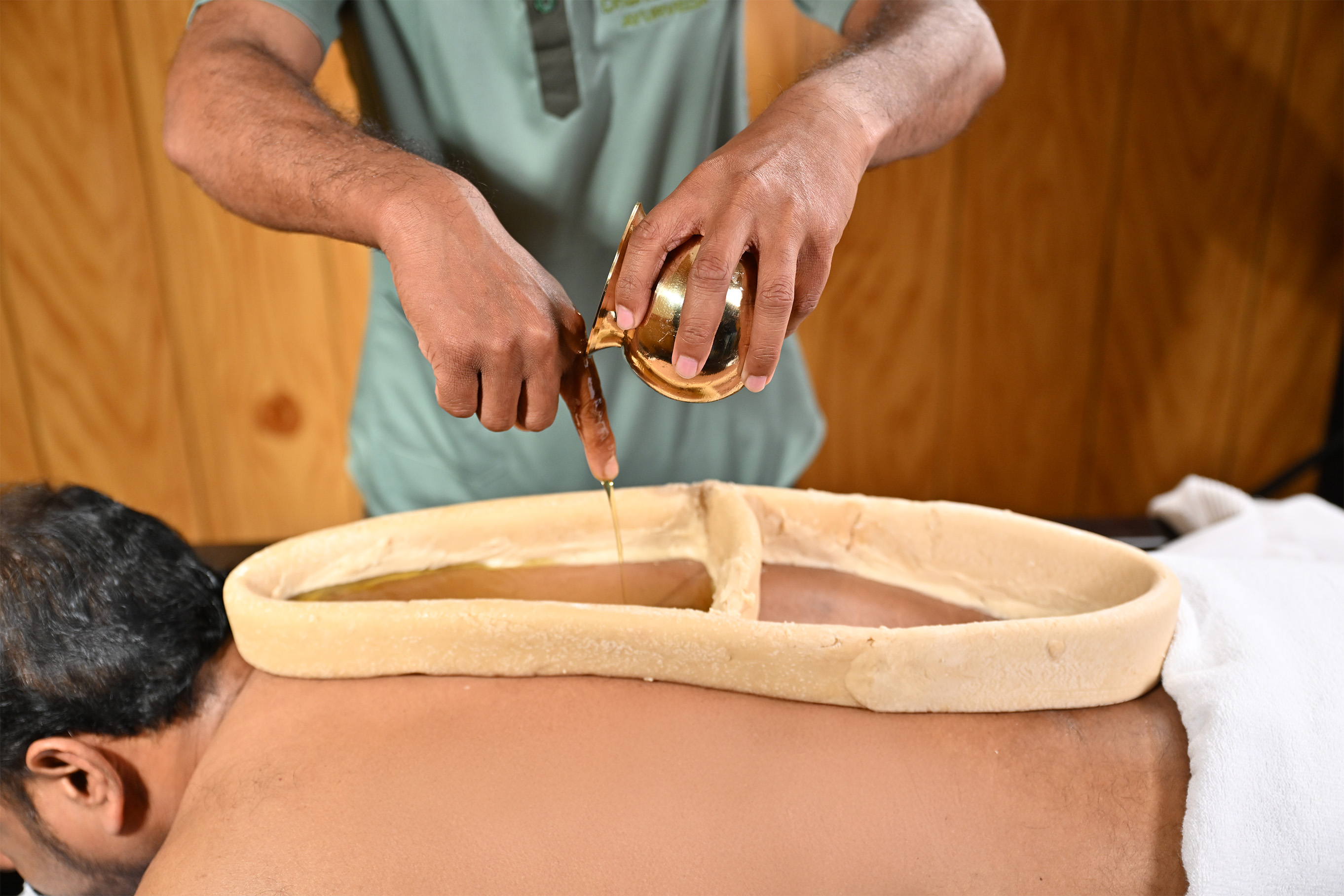 Prista Vasthi Ayurvedic therapy in Dubai for spinal pain relief and flexibility